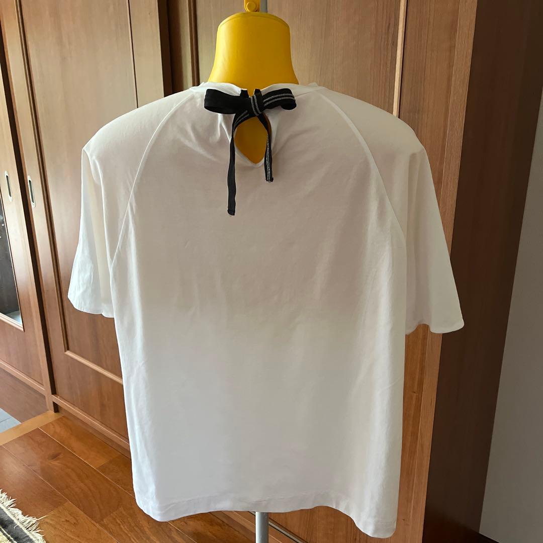 ブルネロクチネリリボン付きホワイト半袖Tシャツ