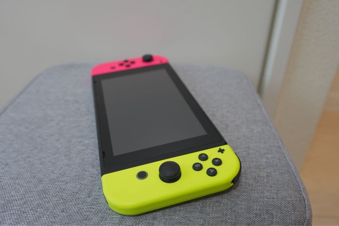 【美品】Nintendo Switch 本体 赤/黄