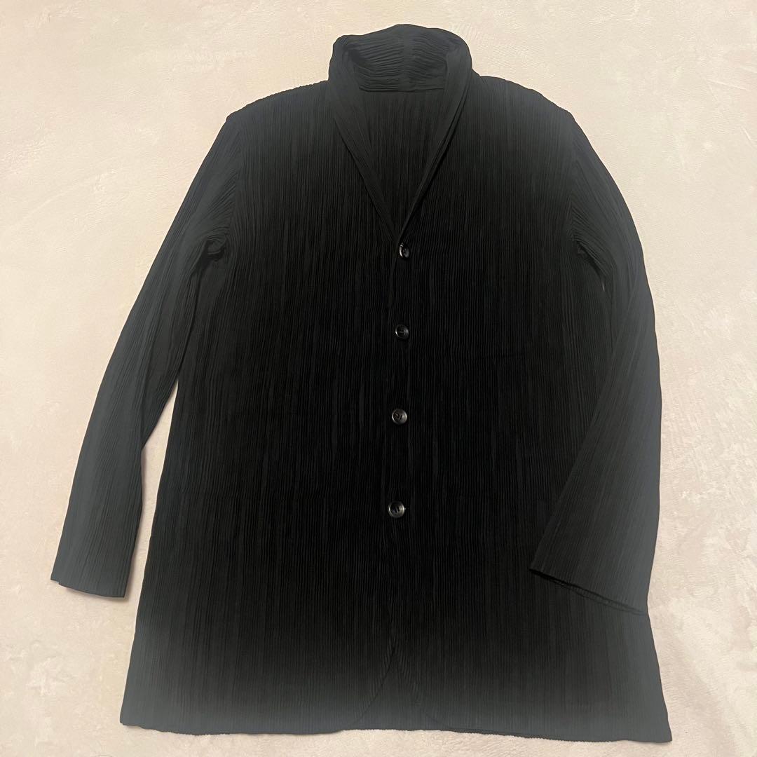 北*ン様 【美品】ISSEY MIYAKE プリーツ加工 中綿 ジャケット ショ