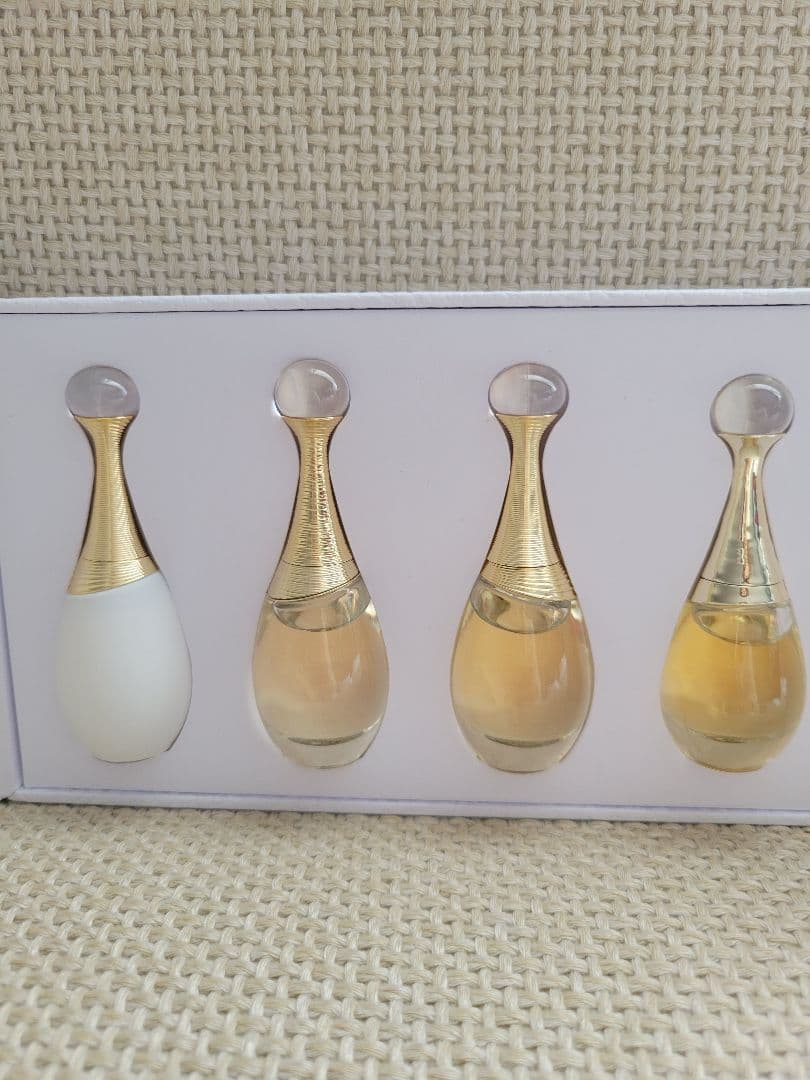 【未使用】Dior ジャドール ミニ香水4本セットとアトマイザー香水ケース