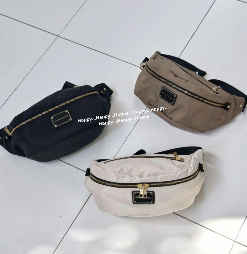 タグ付き★新品未使用♪キレイめボディBAG ブラック （ツヤ）ボディバッグ