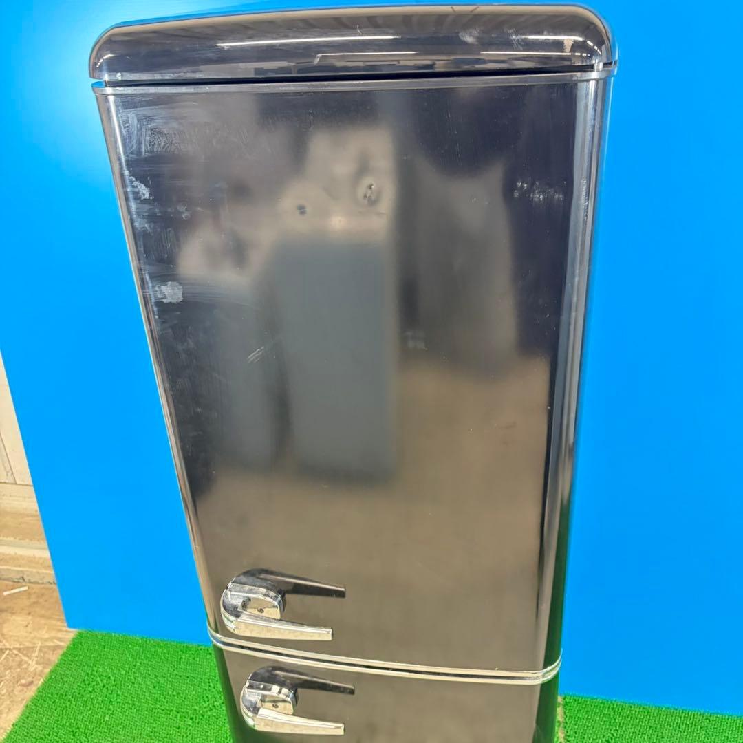 745レトロデザイン冷蔵庫　130L 小型　一人暮らし　右開き　2ドア　ブラック