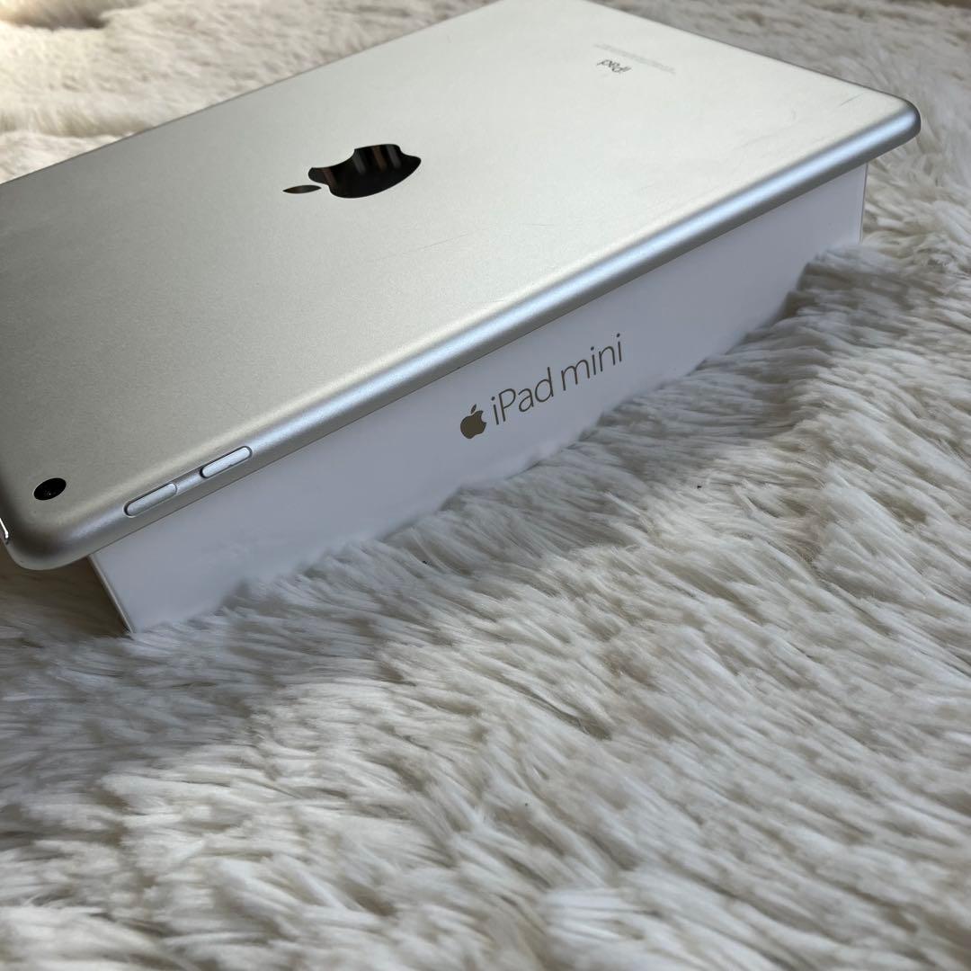 【早い者勝ち】iPad 第5世代 32GB 【すぐ発送】【付属品】