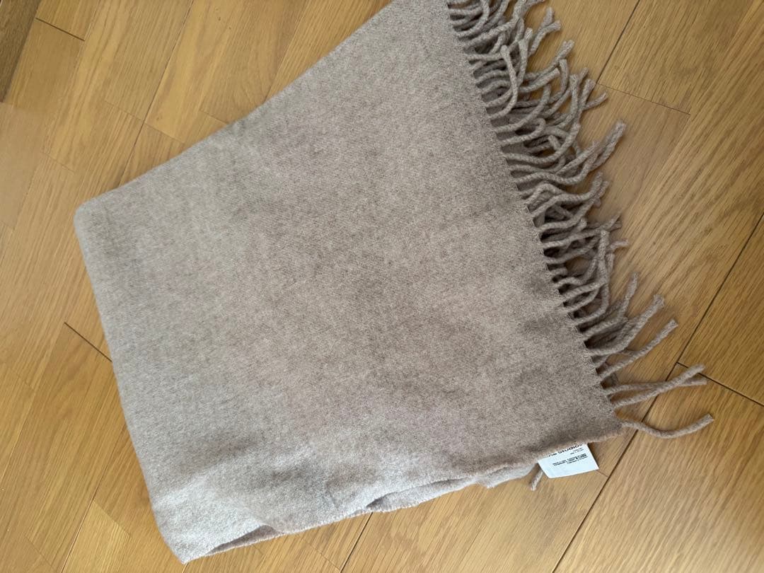 Acne Studios ベージュ フリンジマフラー