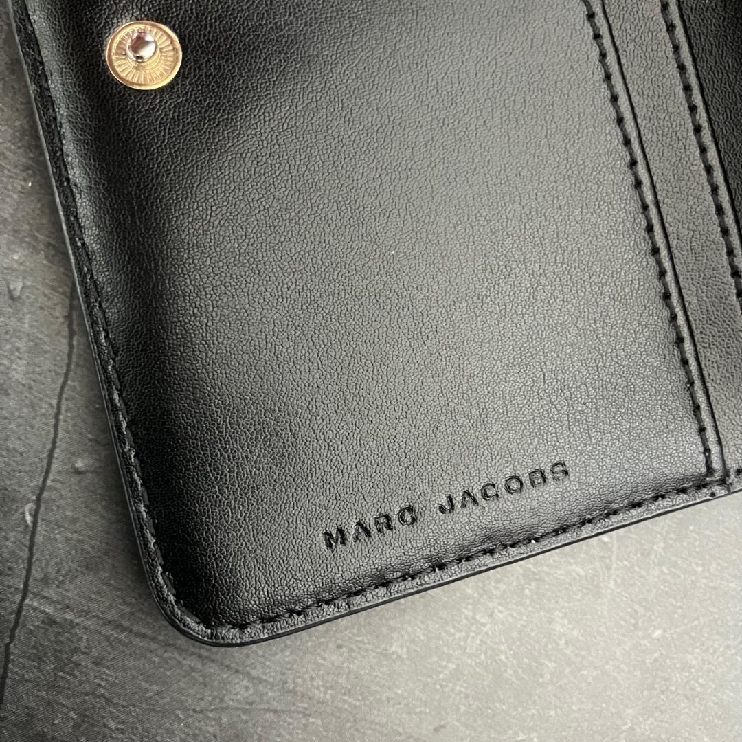 ☆未使用　MARC JACOBS マークジェイコブス　財布　二つ折り　バイカラー