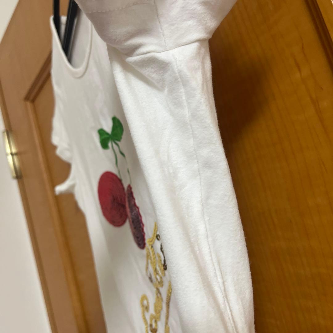 ルイヴィトン　チェリー刺繍ホワイトTシャツ