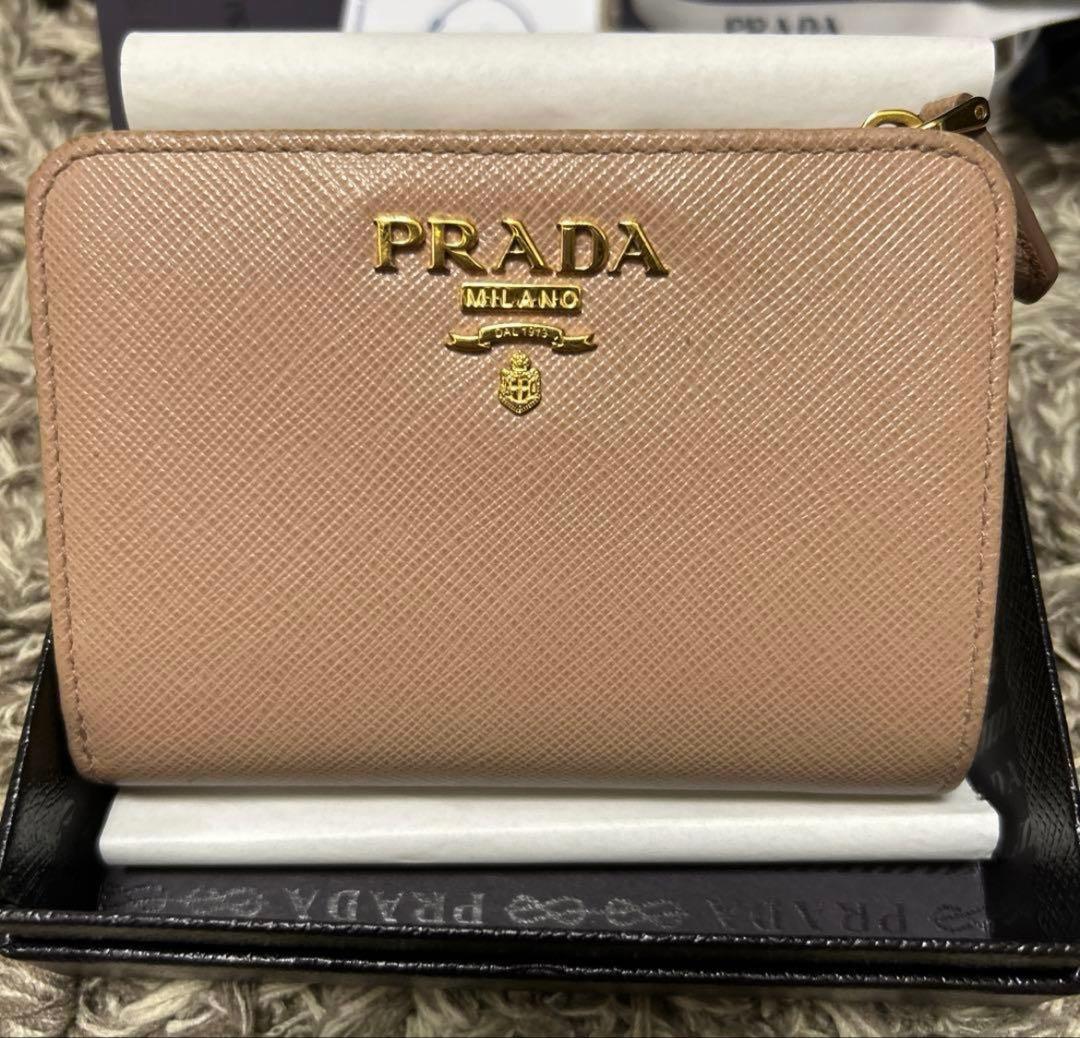 【正規品】【最終値下げ】PRADA 財布　サフィアーノ　二つ折り