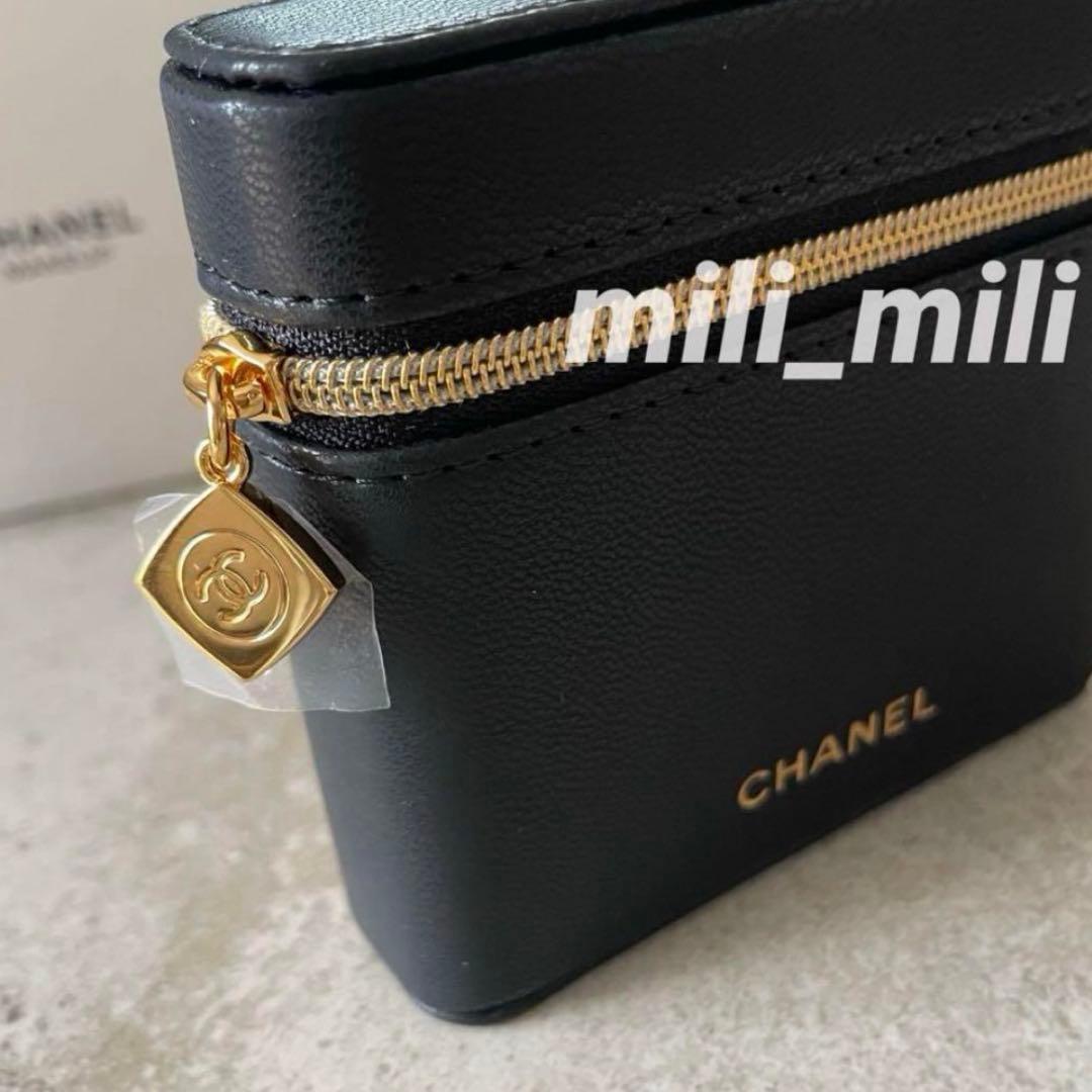 CHANEL／ミラー付きミニリップコスメポーチ　ノベルティ　シャネル