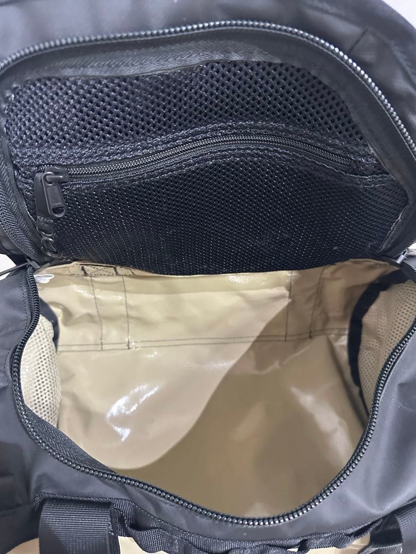 THE NORTH FACE ショルダーバック　ドラムバッグ ベージュ　ブラック