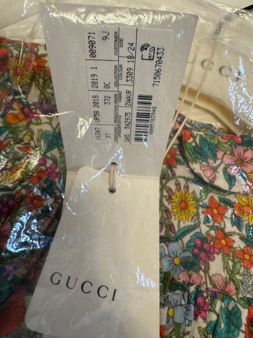 GUCCI 花柄 半袖ワンピース18-24ヶ月