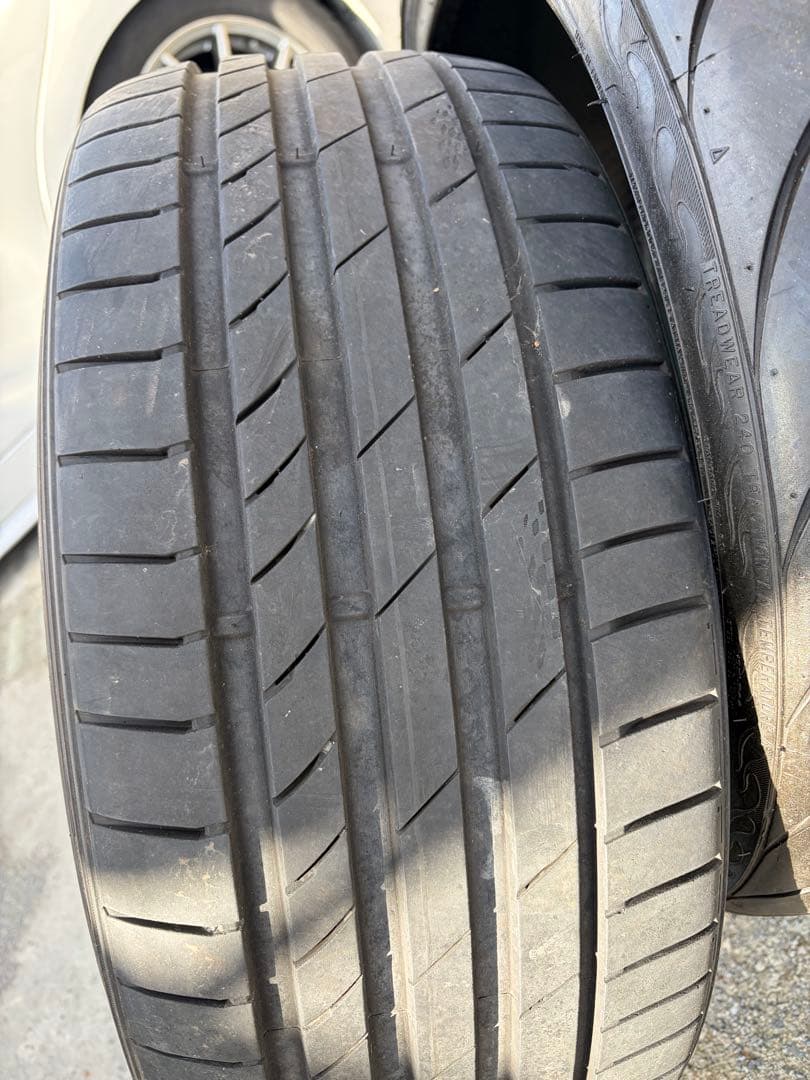 20インチ 225/35R20
