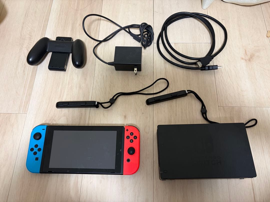 Nintendo Switch ネオンブルー・レッド