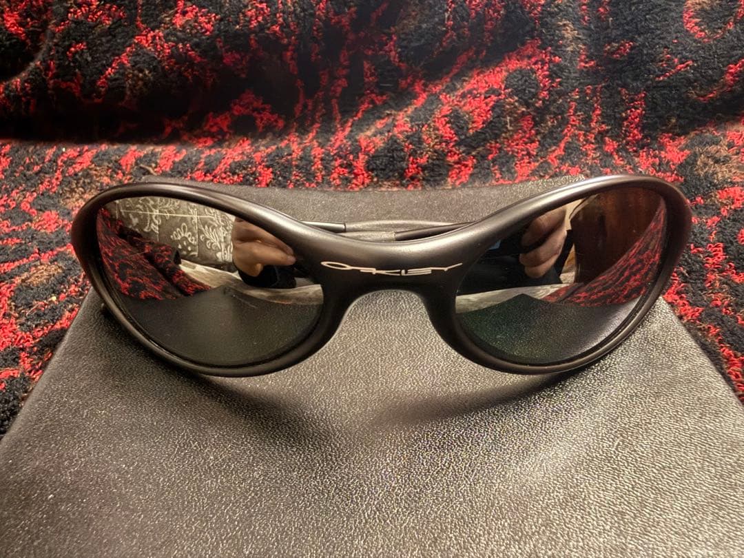 s*o様 hyde着オークリーOAKLEYサングラス Eye Jacket 97