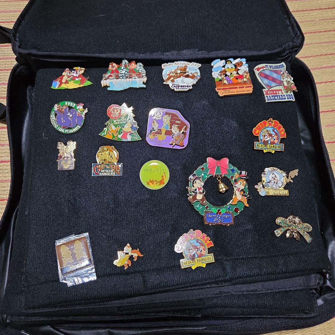 ディズニーピンバッチバックごと