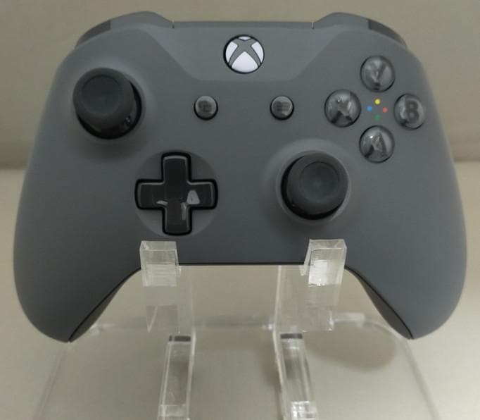 xbox one コントローラー ストームグレイ限定モデル 未使用 日本未発売