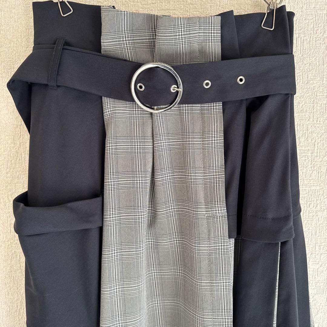 【かなり希少】FURFURアシンメトリータック｜ロングスカート｜ネイビー系｜F