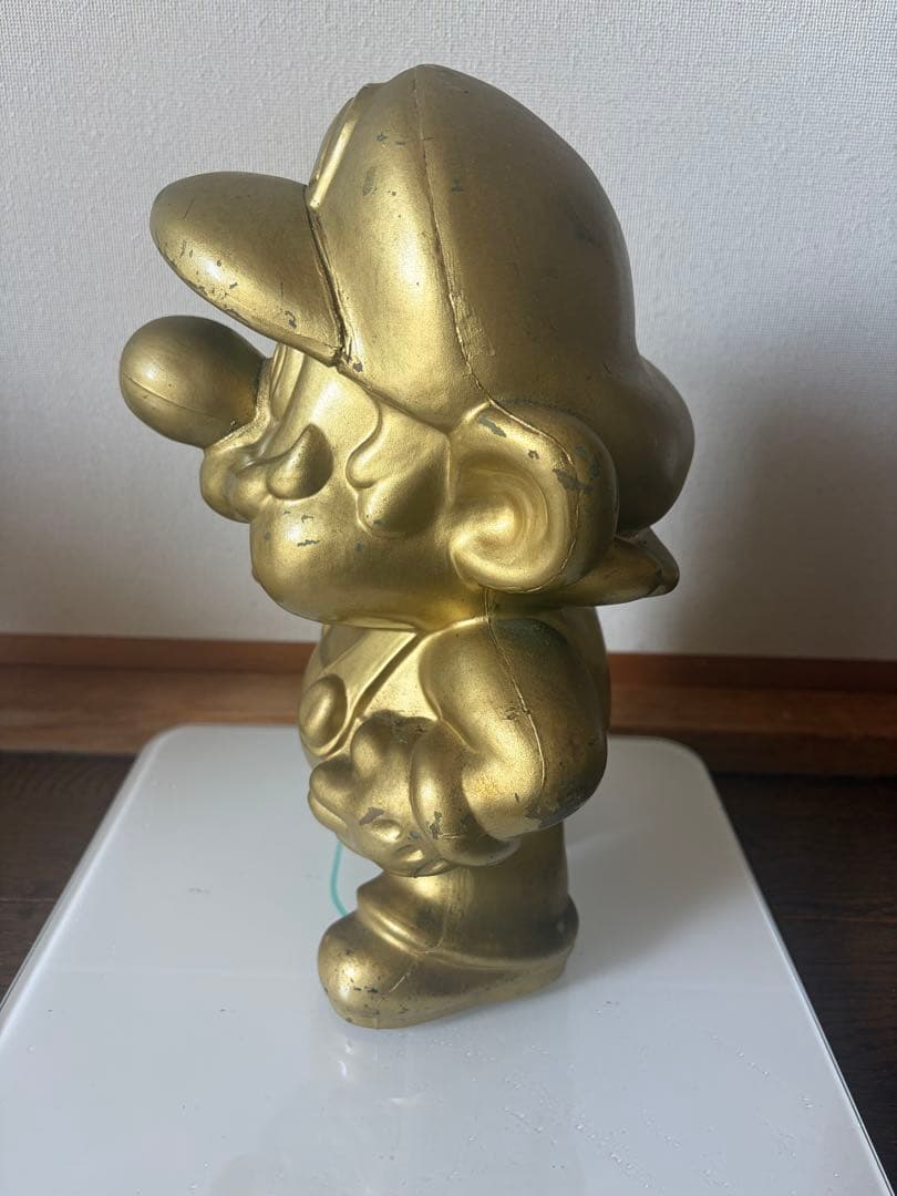 【非売品】任天堂特約店金のマリオ像　Golden Mario Statue