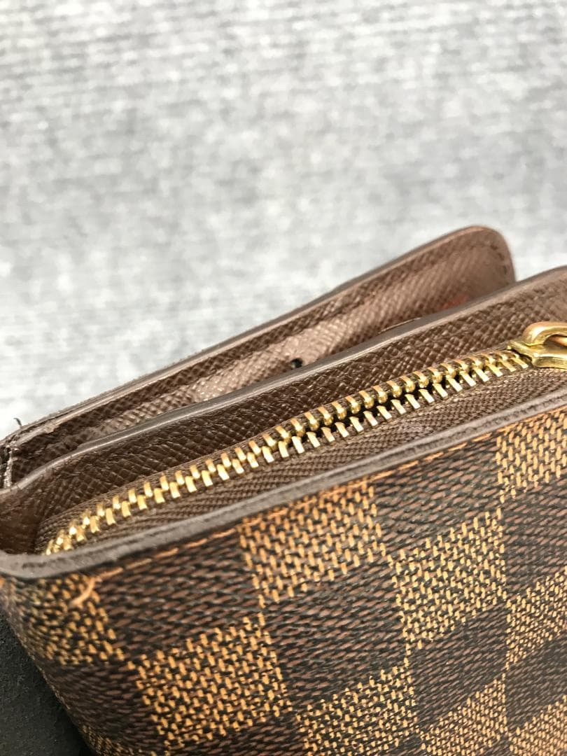 LOUIS VUITTON　ルイヴィトン　二つ折り財布　ダミエ　262