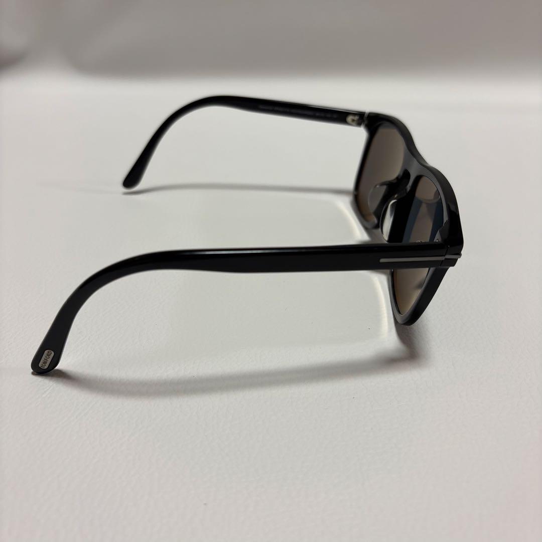 【偏光】TOM FORD Gerard-02 TF930-F 01D 黒 伊製