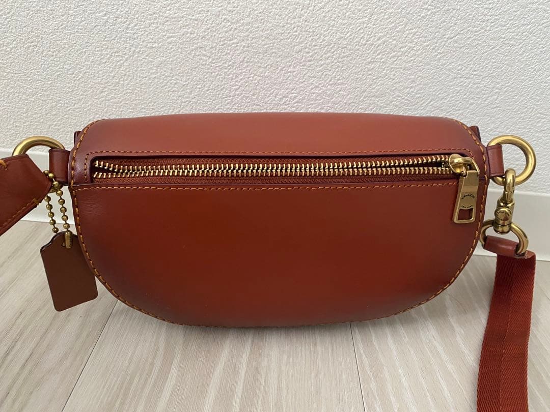 ★週末SALE★【美品】コーチCOACH ボディバッグ ロゴ