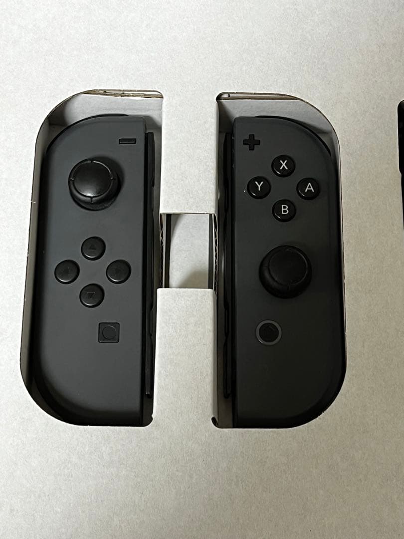 週末限定値下げNintendo Switch 本体 グレー ジョイコン付き