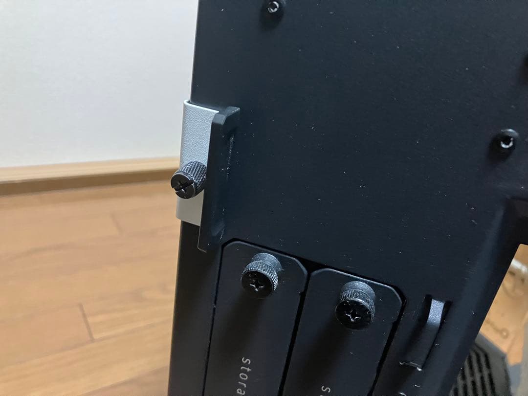 Hyte Y60 Outlo Kroniiコラボ