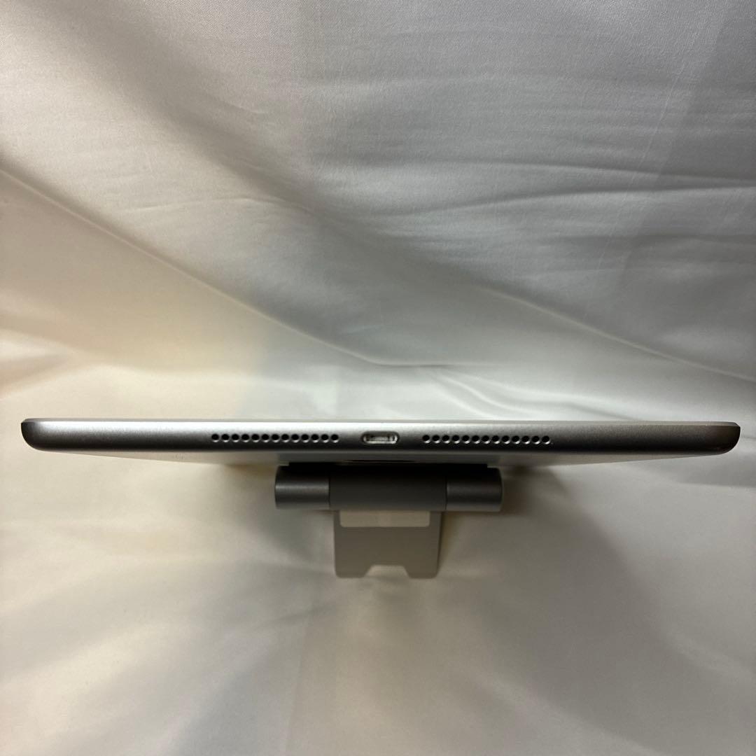 【SIMフリー】 iPad5 32GB シルバー A1823 第5世代