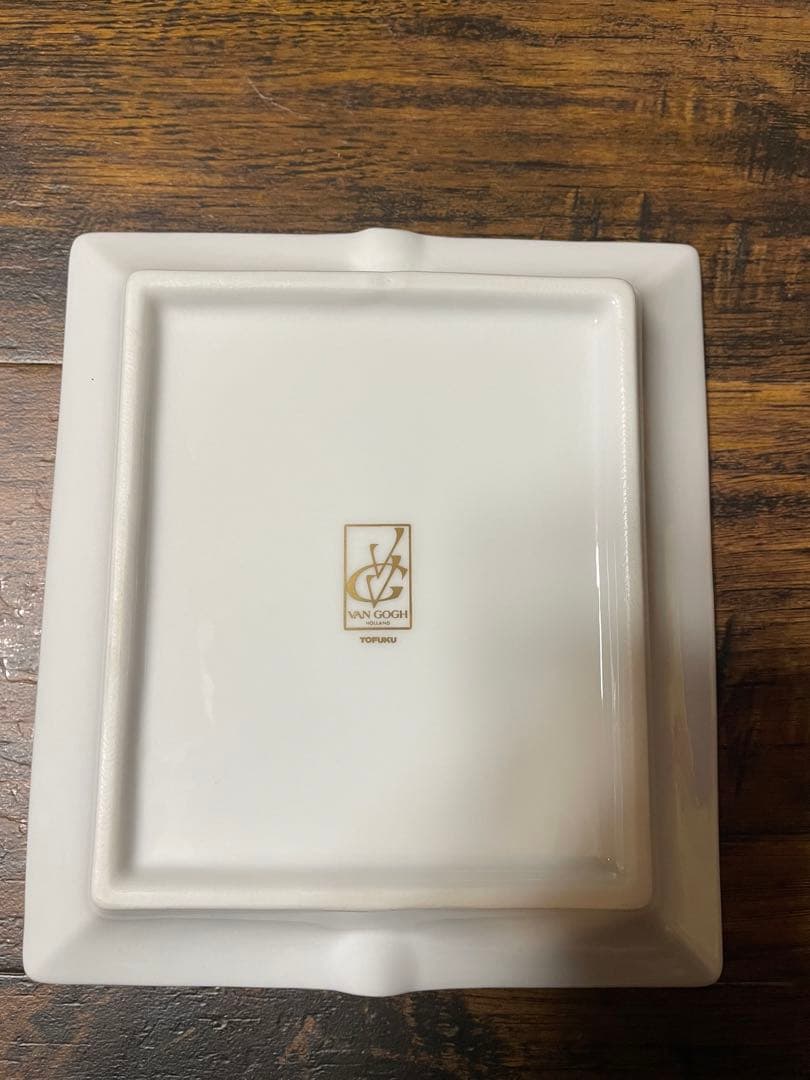 新品未使用　VAN GOGH ひまわり　灰皿