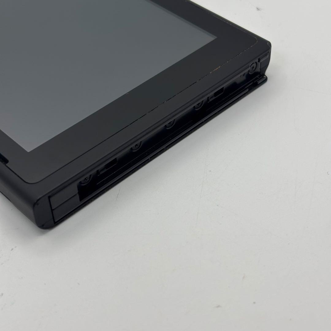 Switch 新型　本体のみ　任天堂　動作確認済