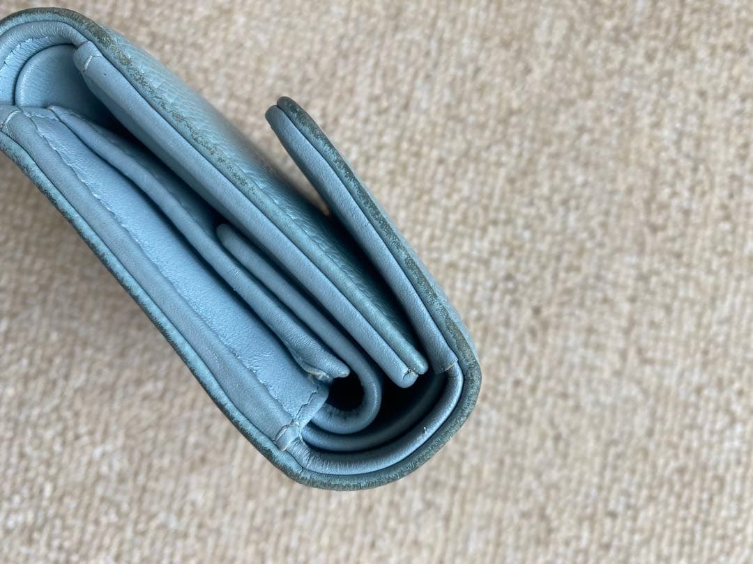 CHANEL 三つ折財布 水色