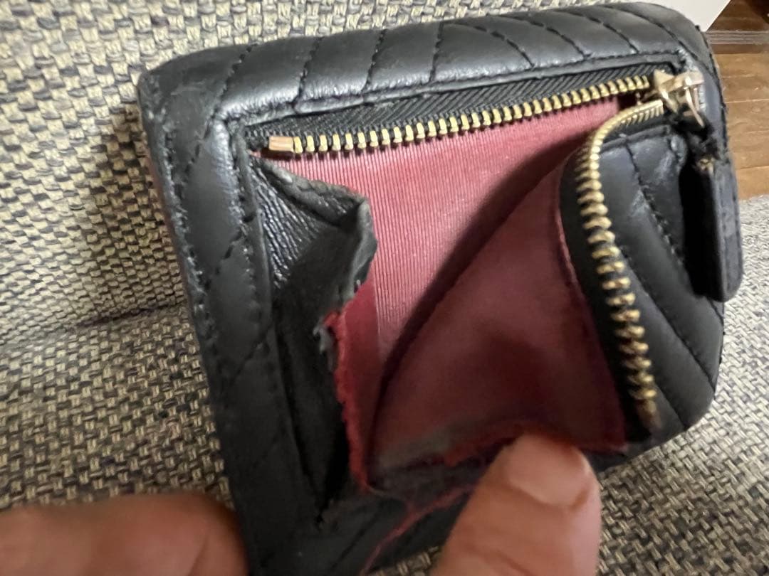 y*）様 【ジャンク品】CHANEL Vステッチ　三つ折り財布