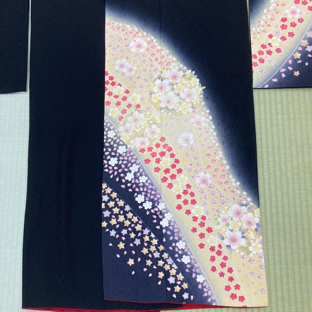 ☆中古品☆振袖　単品　正絹　黒系桜模様Ｂ級品ヤケ有り振袖