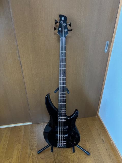 TRBX304（ブラック）　YAMAHA　ベース