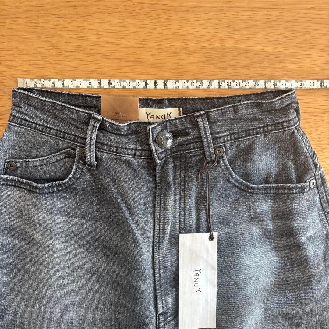YANUK ヤヌーク JOAN ルーズストレートグレー 24 新品