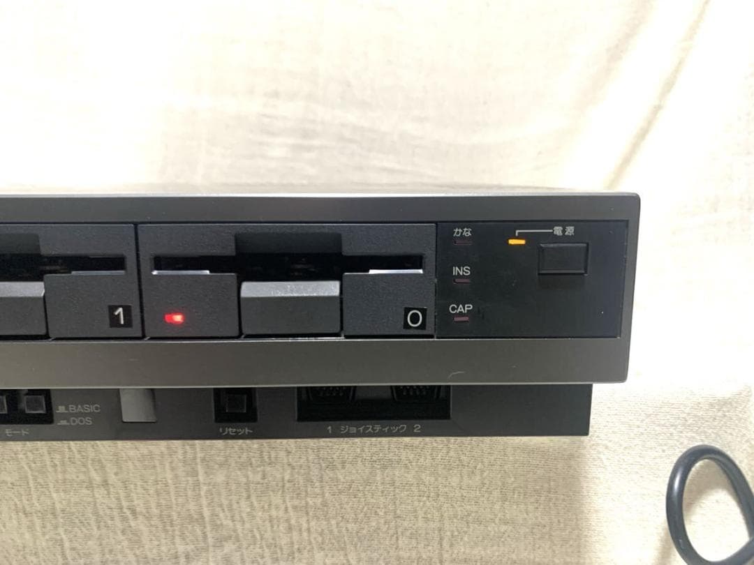 あ*い様 富士通 FM77AV-2 本体＆キーボード　通電確認済み (部分的)