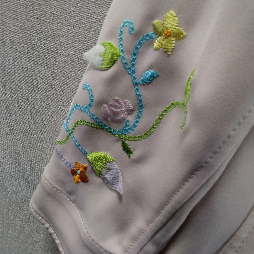 新品未使用品　伊太利屋刺繍入りピンクテーラードジャケット 9号