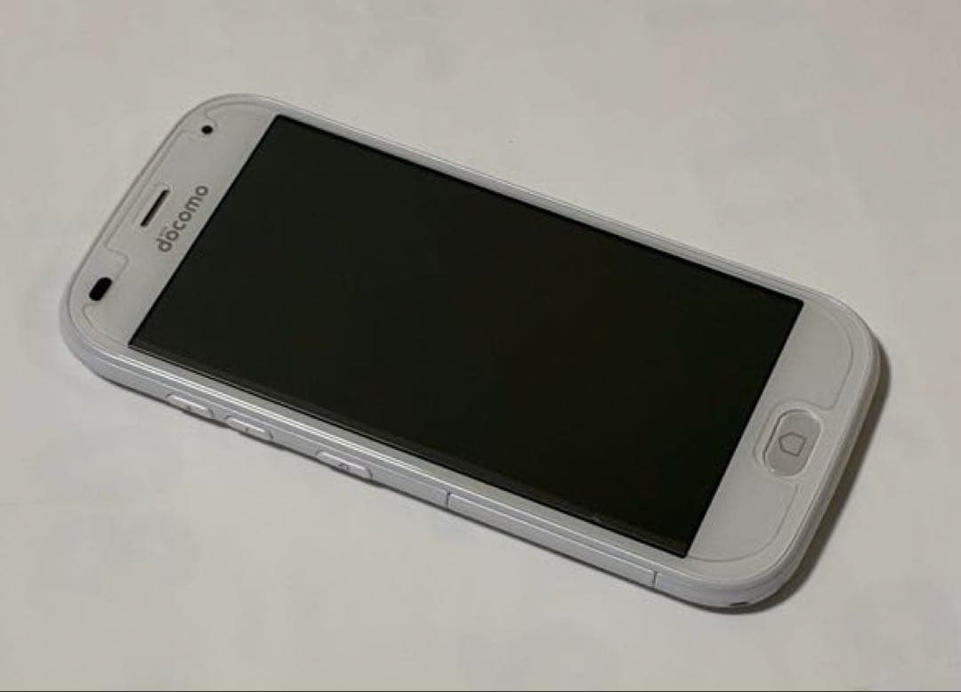 らくらくスマートフォン本体　F-42A