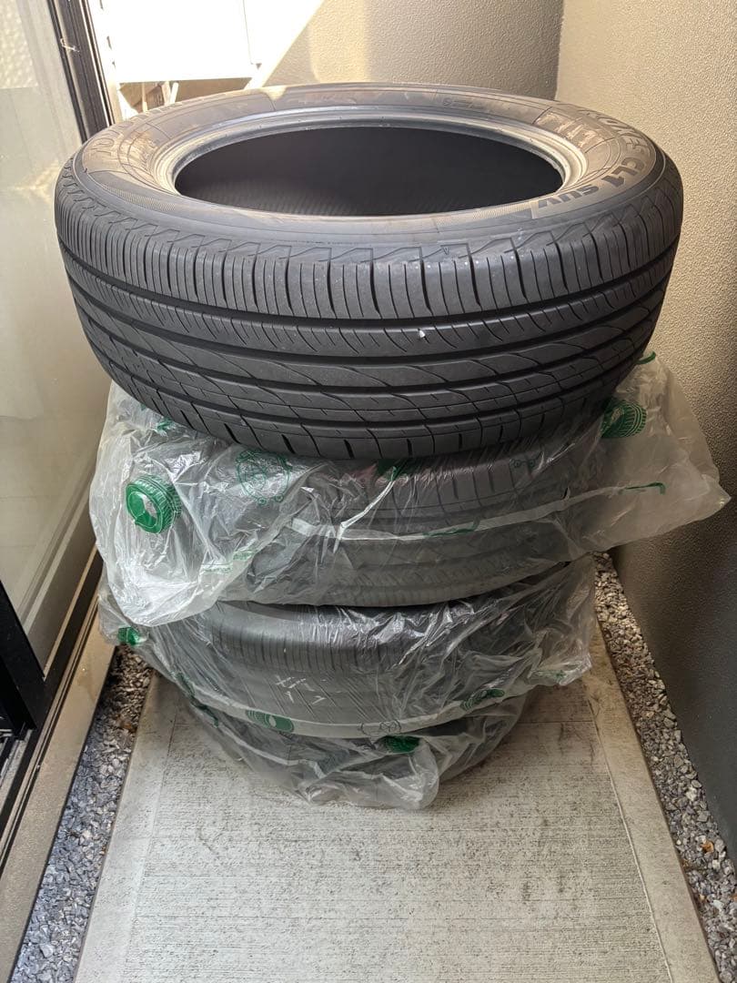 溝ありサマータイヤ、225/60R18 現地取引限定