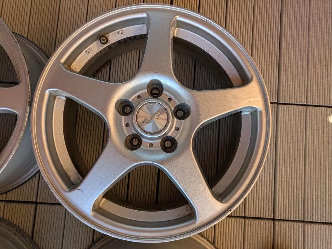 中古アルミホイール4本セット１６インチ ５穴（送料込）