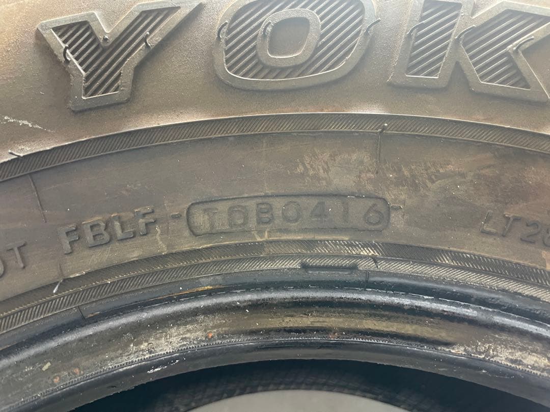 ヨコハマ　ジオランダー　M/T+ 285/75R16 1本　②