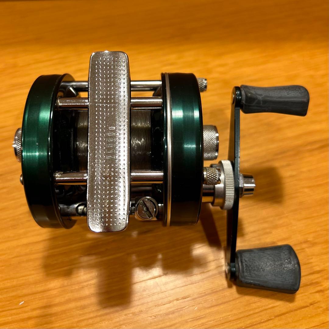 ABU Ambassadeur 5000 D ベイトリール グリーン