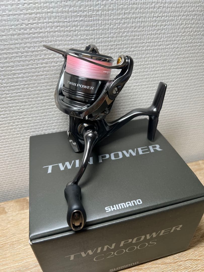 SHIMANO 24 TWIN POWER C2000S シマノ　ツインパワー