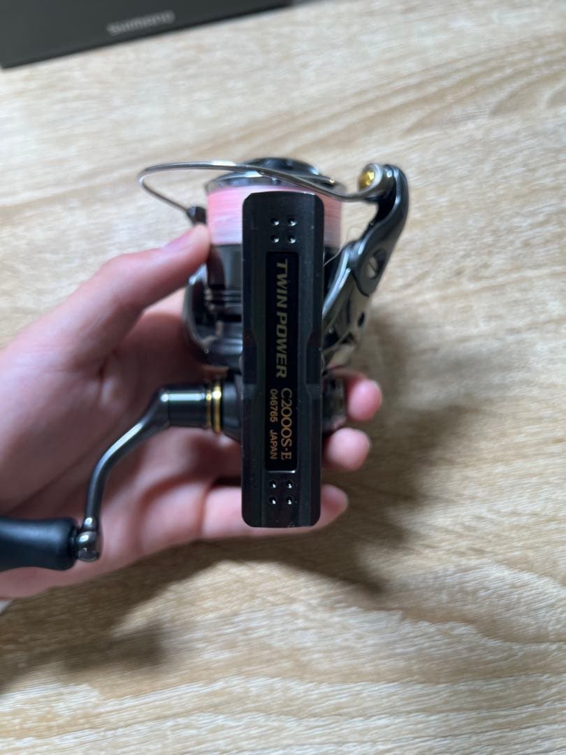 SHIMANO 24 TWIN POWER C2000S シマノ　ツインパワー