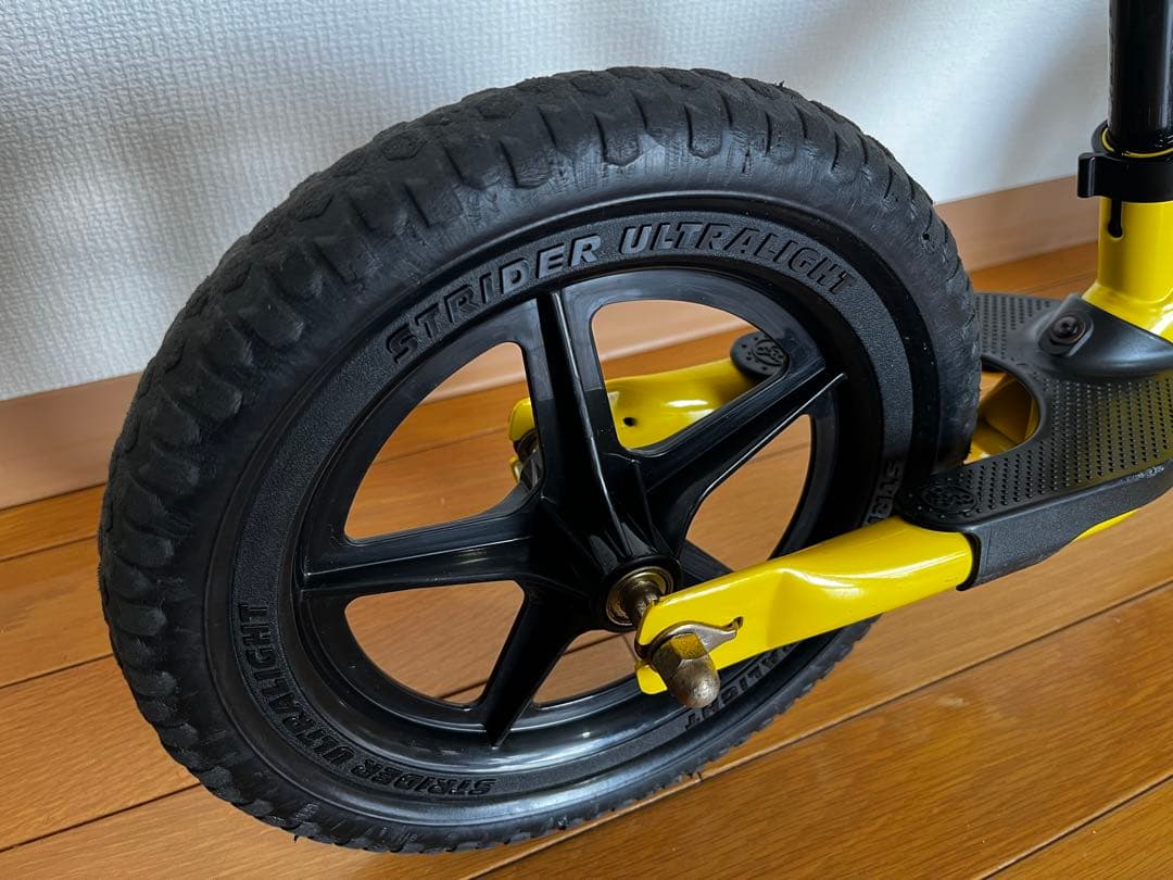 ストライダー スポーツモデル 12インチ イエロー