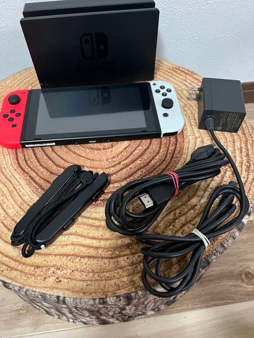 Nintendo Switch ニンテンドースイッチ本体レッド/ホワイト箱無し