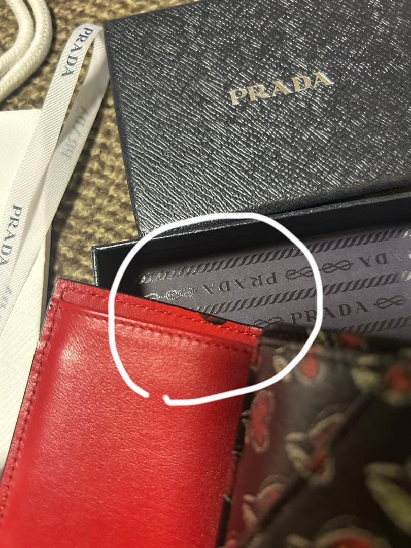 PRADA サフィアーノ バレンタイン 3つ折り財布