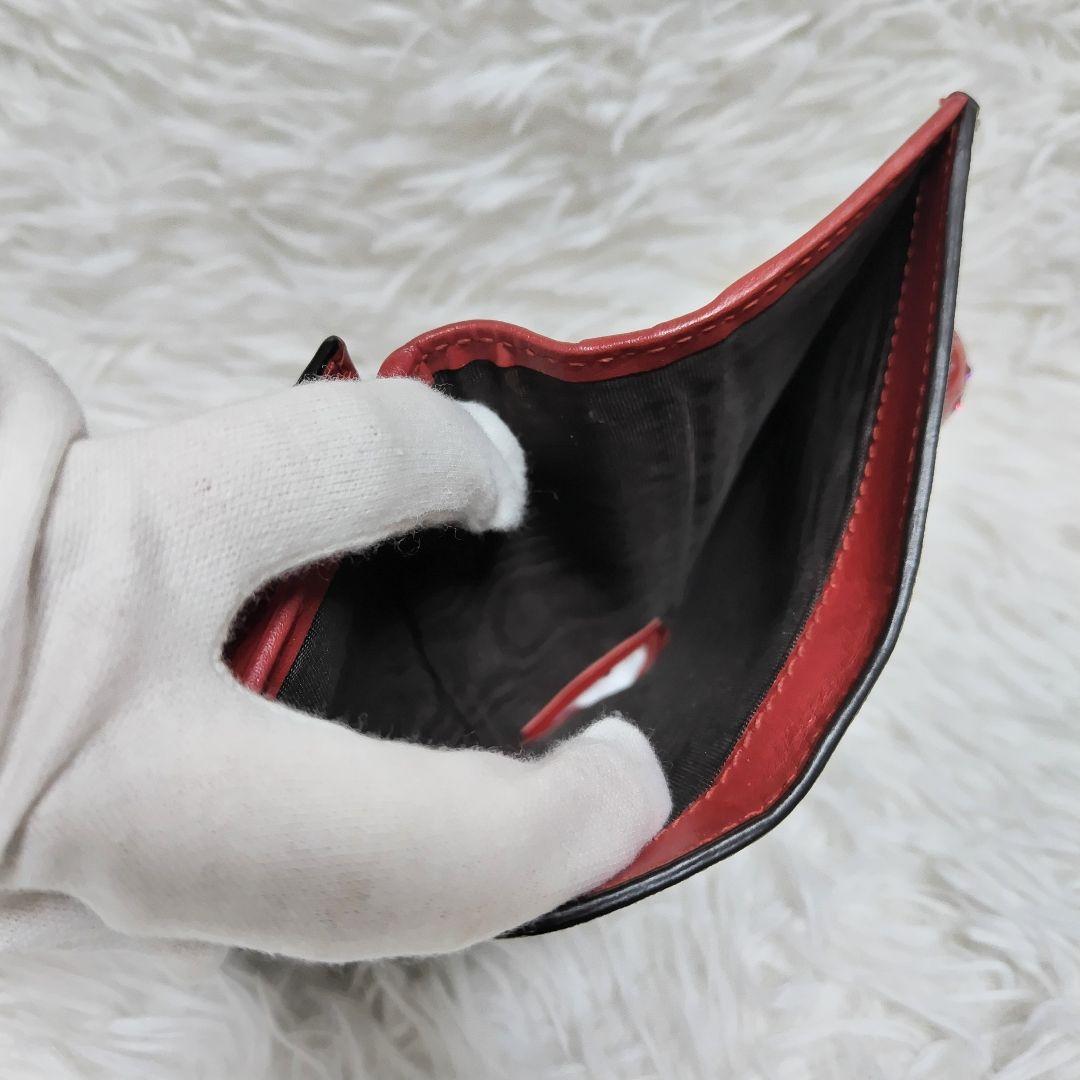 美品✨グッチ◇チェリーモチーフコンパクト二つ折り財布　スプリームPVC赤レザー