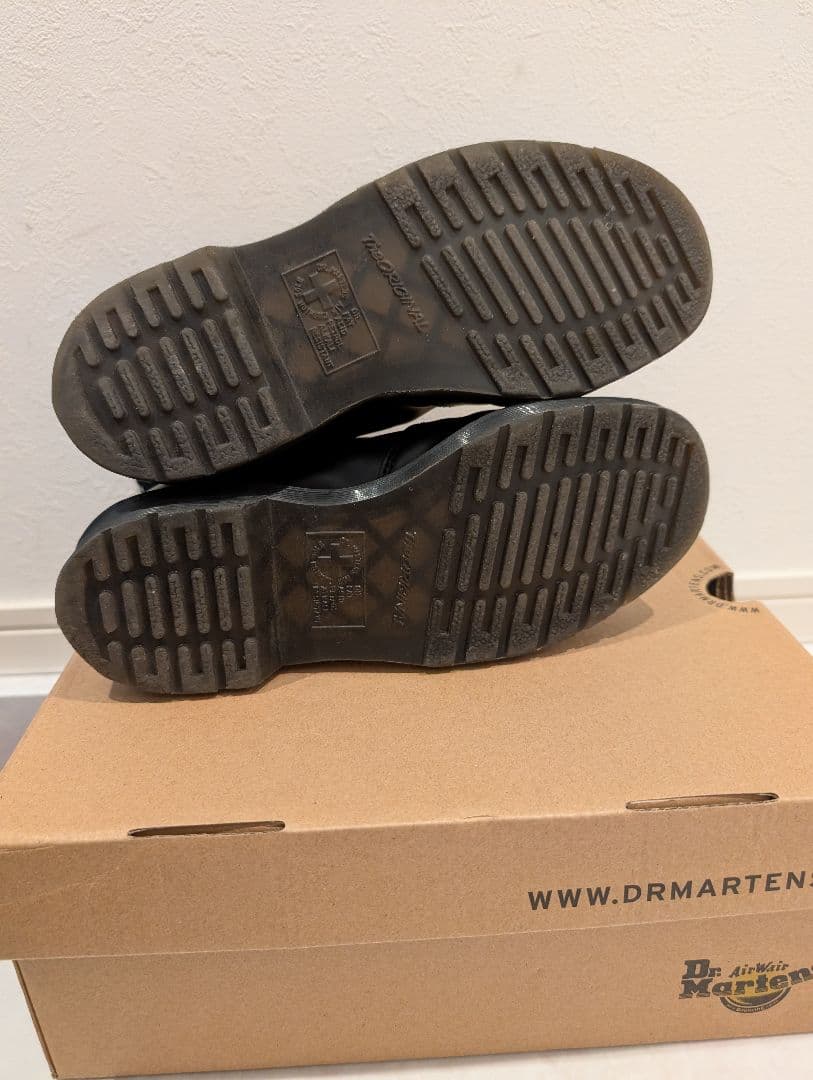 Dr. Martens ブラック サイドゴアブーツ
