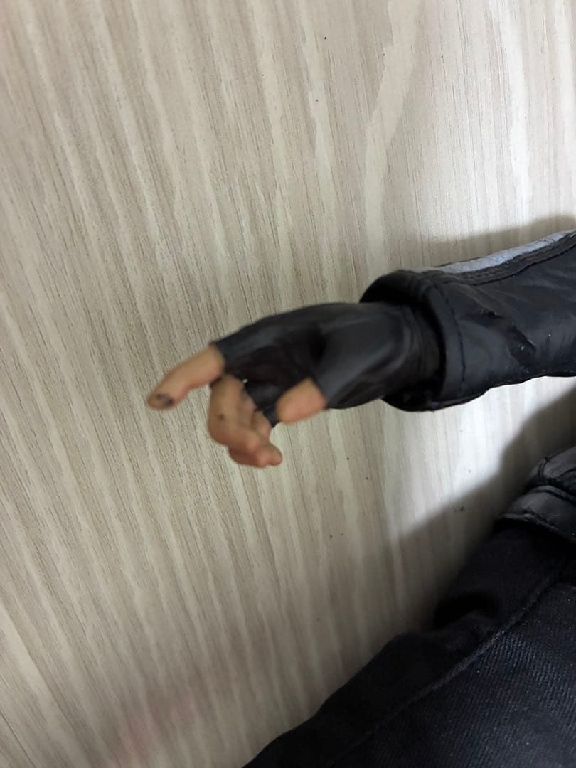 バイオハザード6 レオン HOTTOYS ヴェンデッタ仕様　ジャンク品