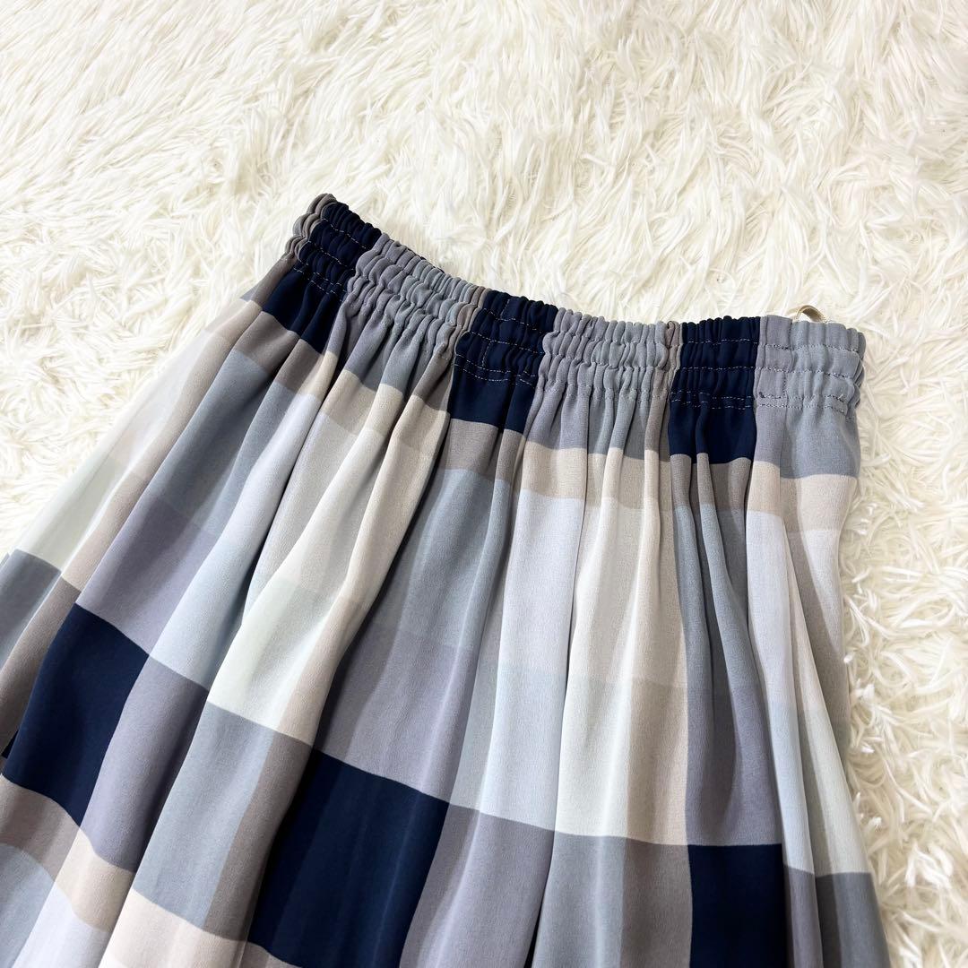 美品✨2WAY ブルーレーベルクレストブリッジ　リバーシブル　ロングスカート